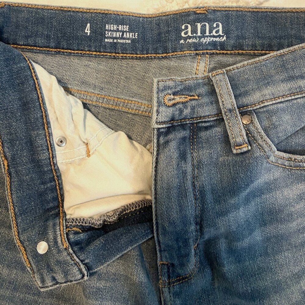 A New Approach (a.n.a.) High Rise Skinny Stretch Ankle Jeans - Sz. 4